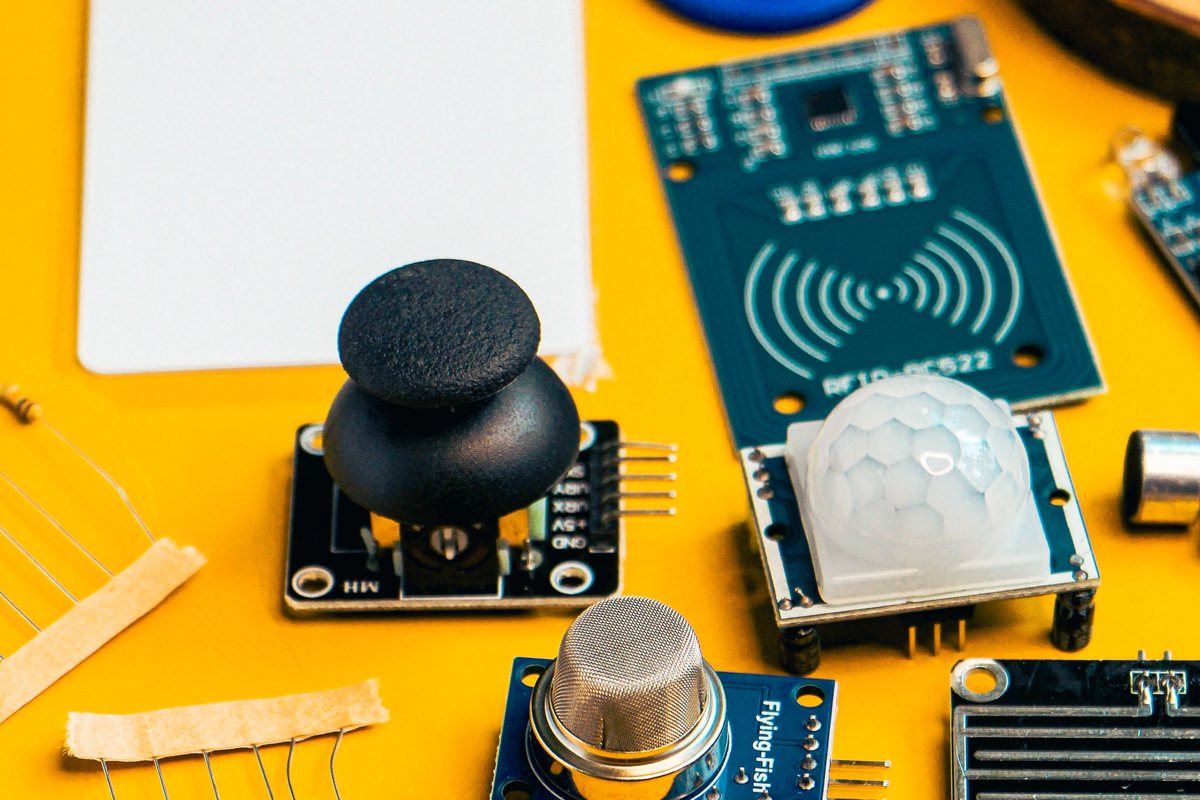 Komponen dan modul sensor elektronika
